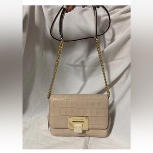 NWT Michael Kors Tina MK Embossed Leather Crossbody Bag Ballet Pink Small $268